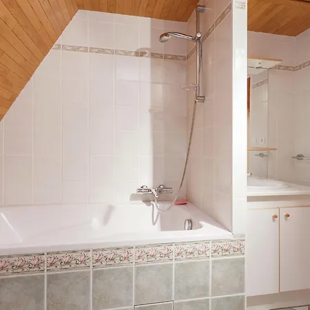 Holiday Home In Calvinet Near Lakes, Cleaning Included Holiday home