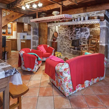 Holiday Home In Calvinet Near Lakes, Cleaning Included *