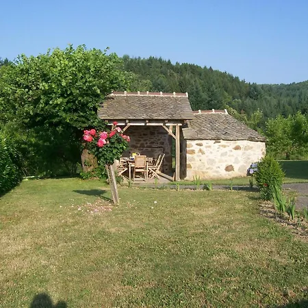 Prázdninový dům Holiday Home In Calvinet Near Lakes, Cleaning Included Calvinet